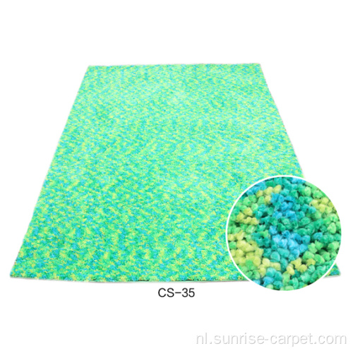 Yarn-dyed polyester tapijten met ruimte